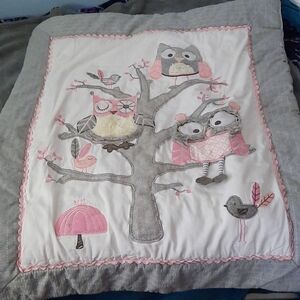 Levtex Night Owl Pink Baby Quilt 35 x 41